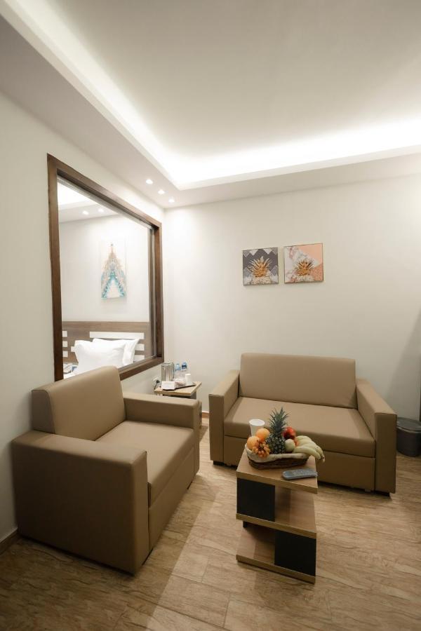 Royal Inn Residence New Il Cairo Esterno foto